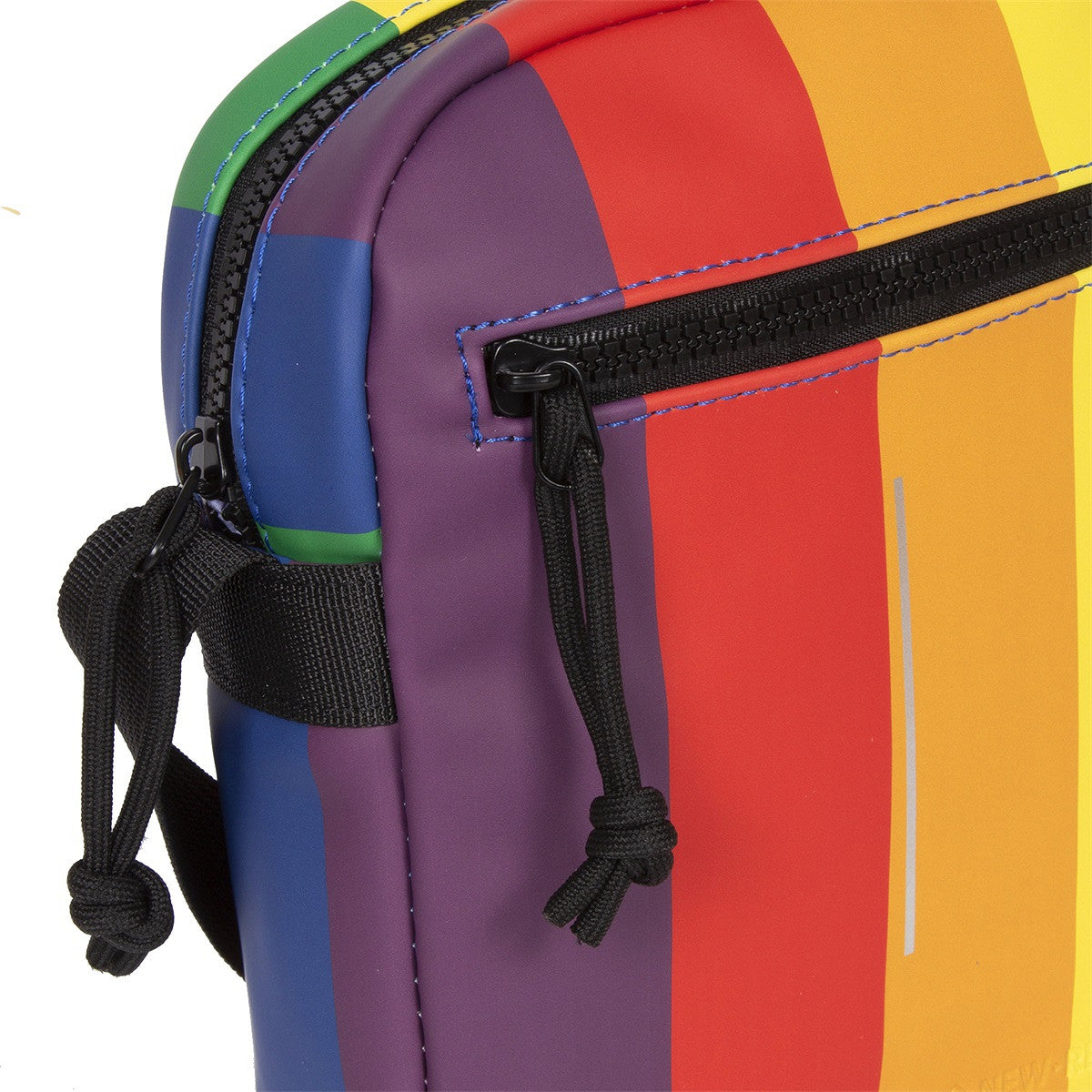 New Rebels Columbus Topzip kleine Umhängetasche Schultertasche wasserabweisendes Planenmaterial, Regenbogen